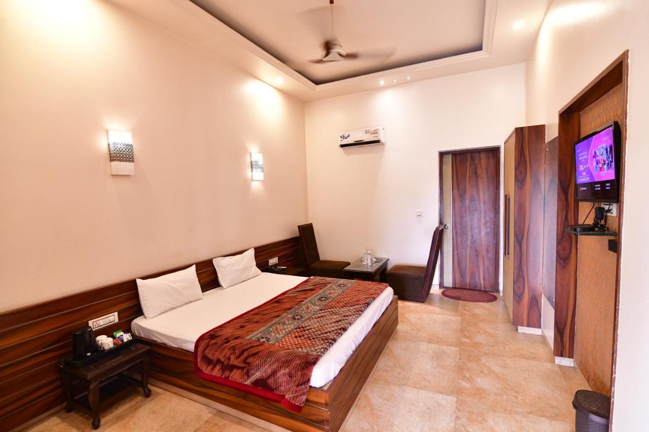 Kamay The Kohinoor Palace - A Heritage Hotel Faizābād Extérieur photo